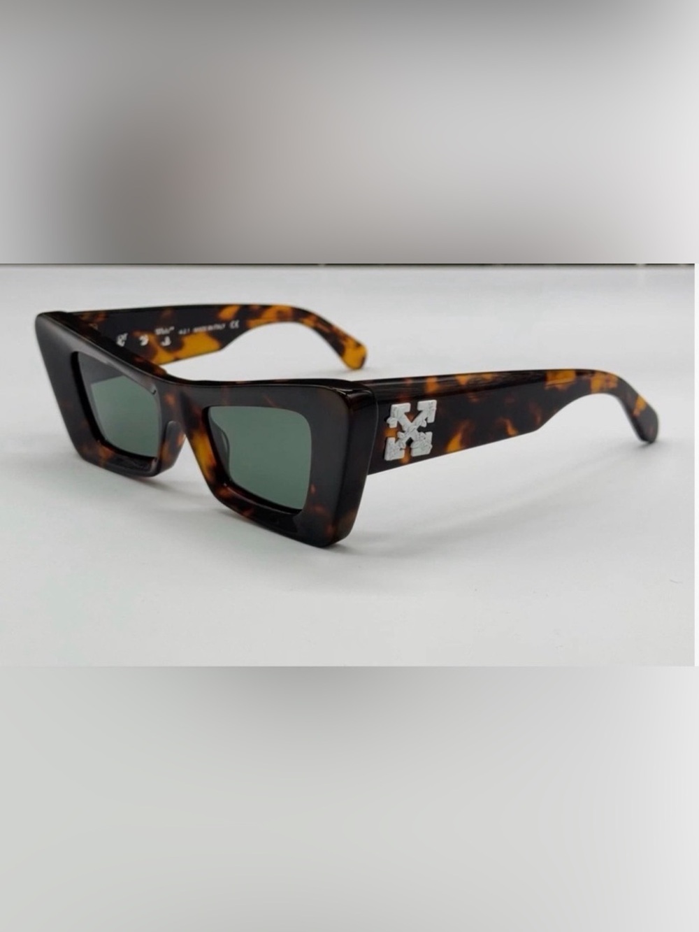 Off-White Tortoiseshell Havana Sunglasses Green Lens Silver Arrow Logo